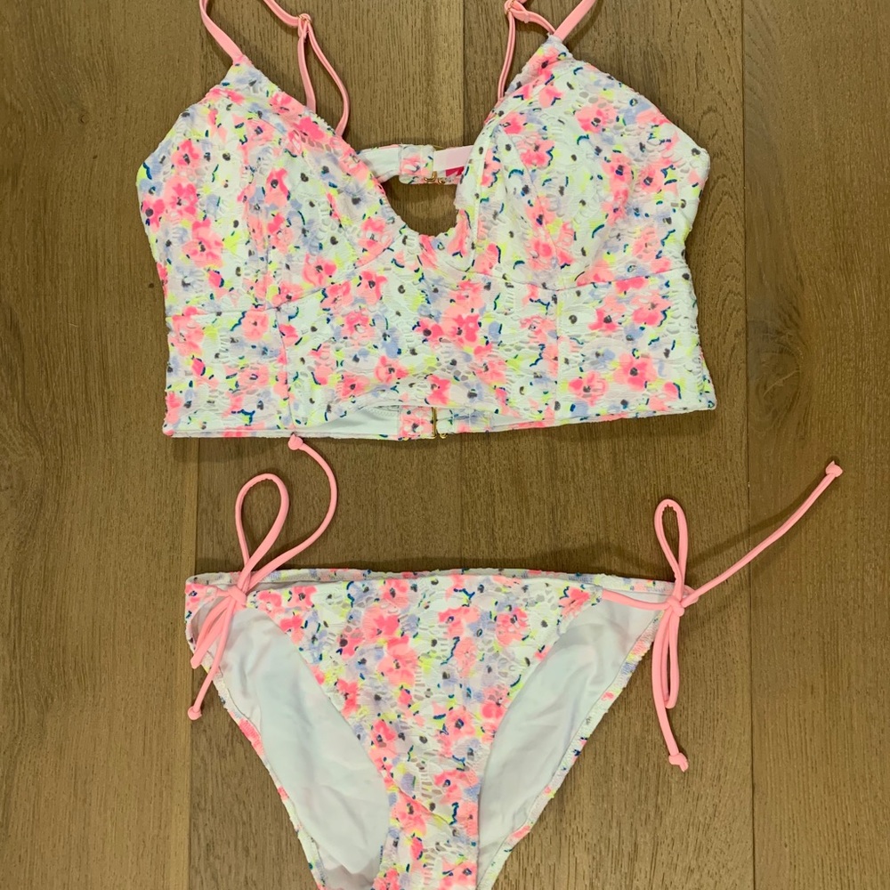 VS- bikini